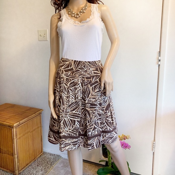 Positive Attitude Skirt - Picture 2 of 6